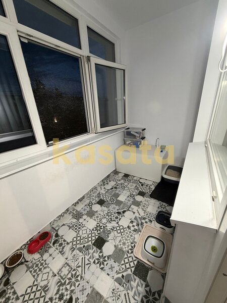 Apartament de 3 camere, luminos, vedere deschisa !!